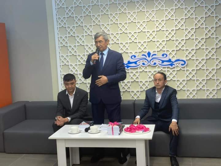 Жаңа жыл қарсаңында жаңа кітаптың тұсаукесері өтті