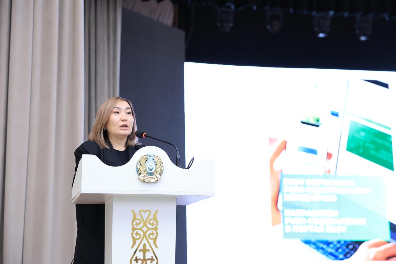 Встреча представителя АО "Финансовый центр" с обучающимися выпускного курса по вопросам отработки образовательного гранта