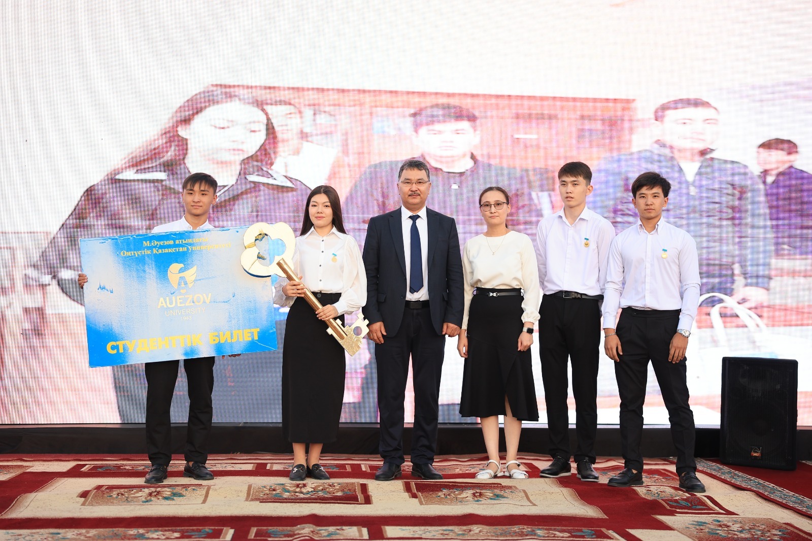 A Solemn step into student life: celebrating knowledge day