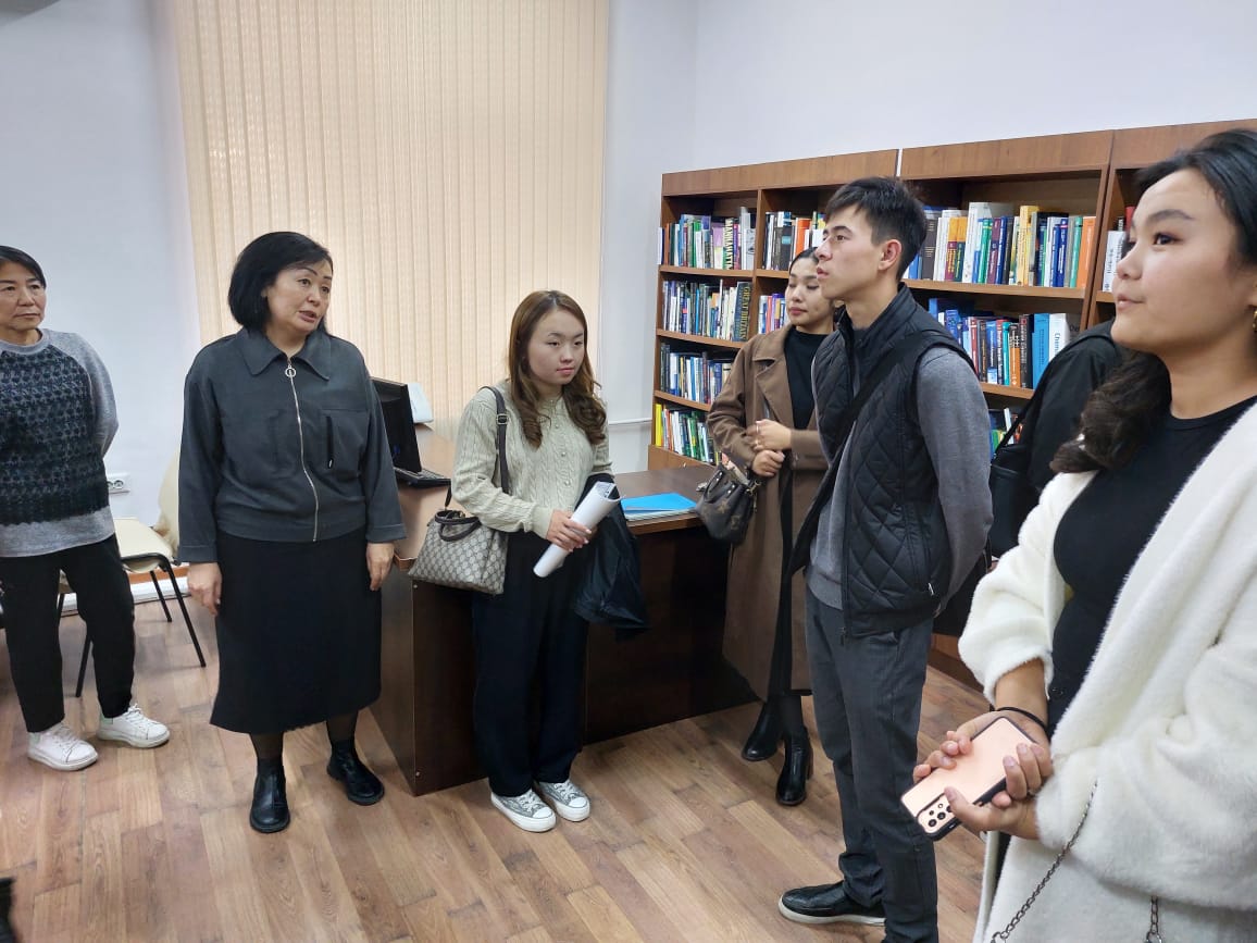 In order to familiarize students with the structure and work of the university’s Educational Information Center