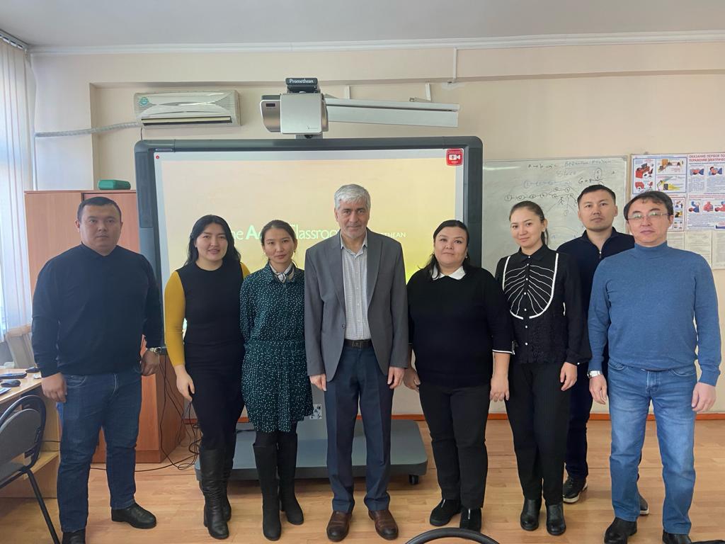 С целью привлечения иностранных специалистов к преподавательской деятельности и обмена опытом, доктор PhD Исламского университета Азад (Иран) Шамсоллах Ганбари стал гостем нашего университета.